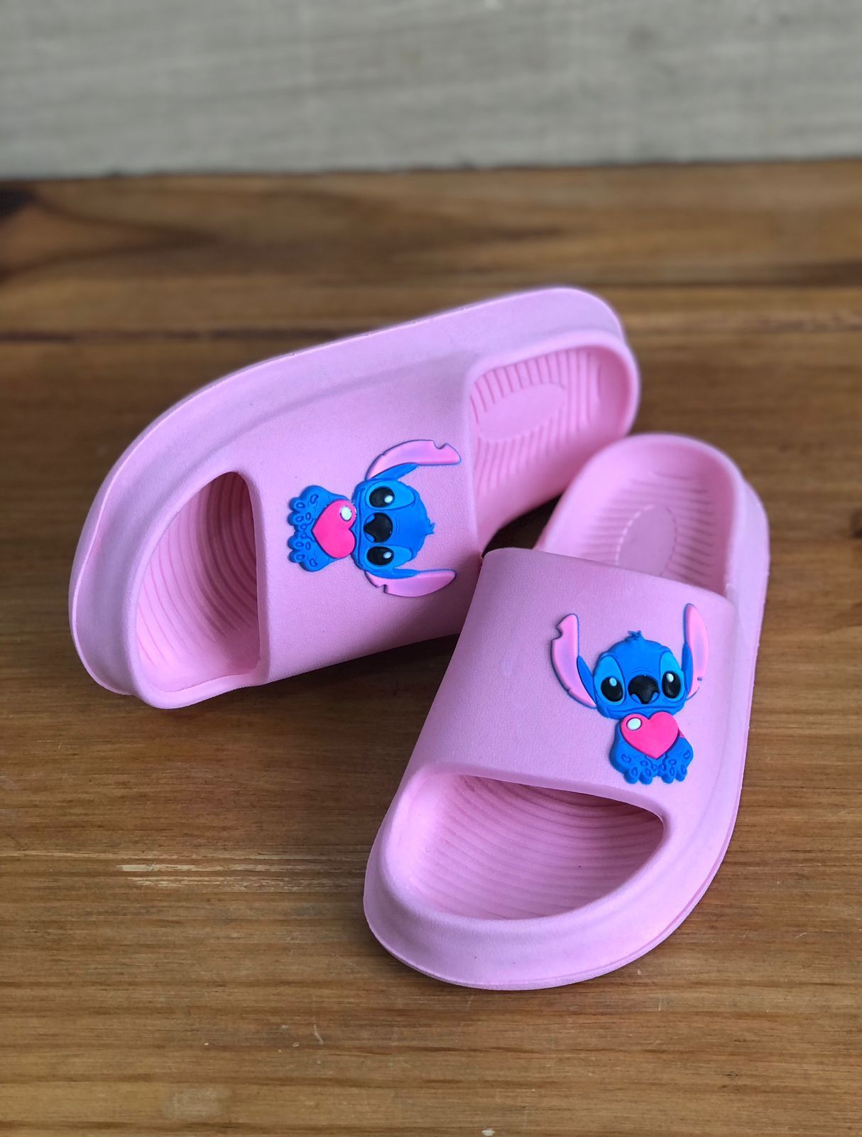 SANDÁLIA NUVEM STITCH