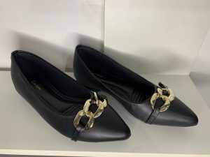 SAPATILHA COM CORRENTE