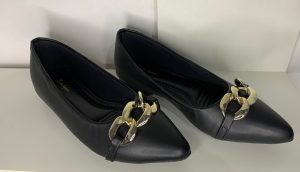 SAPATILHA COM CORRENTE